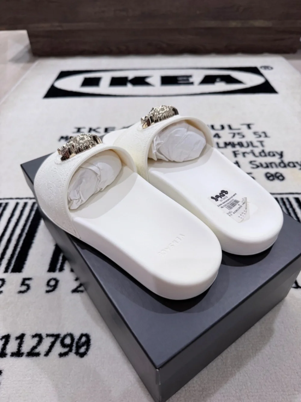 Versace Baroque Medusa Palazzo Patterned White Rubber Pool Slides - Gomma 39